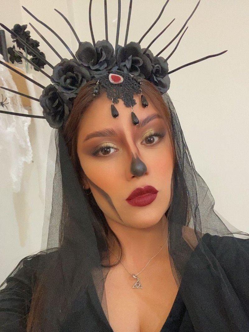 Maquillaje de fantasía — Reina de luto